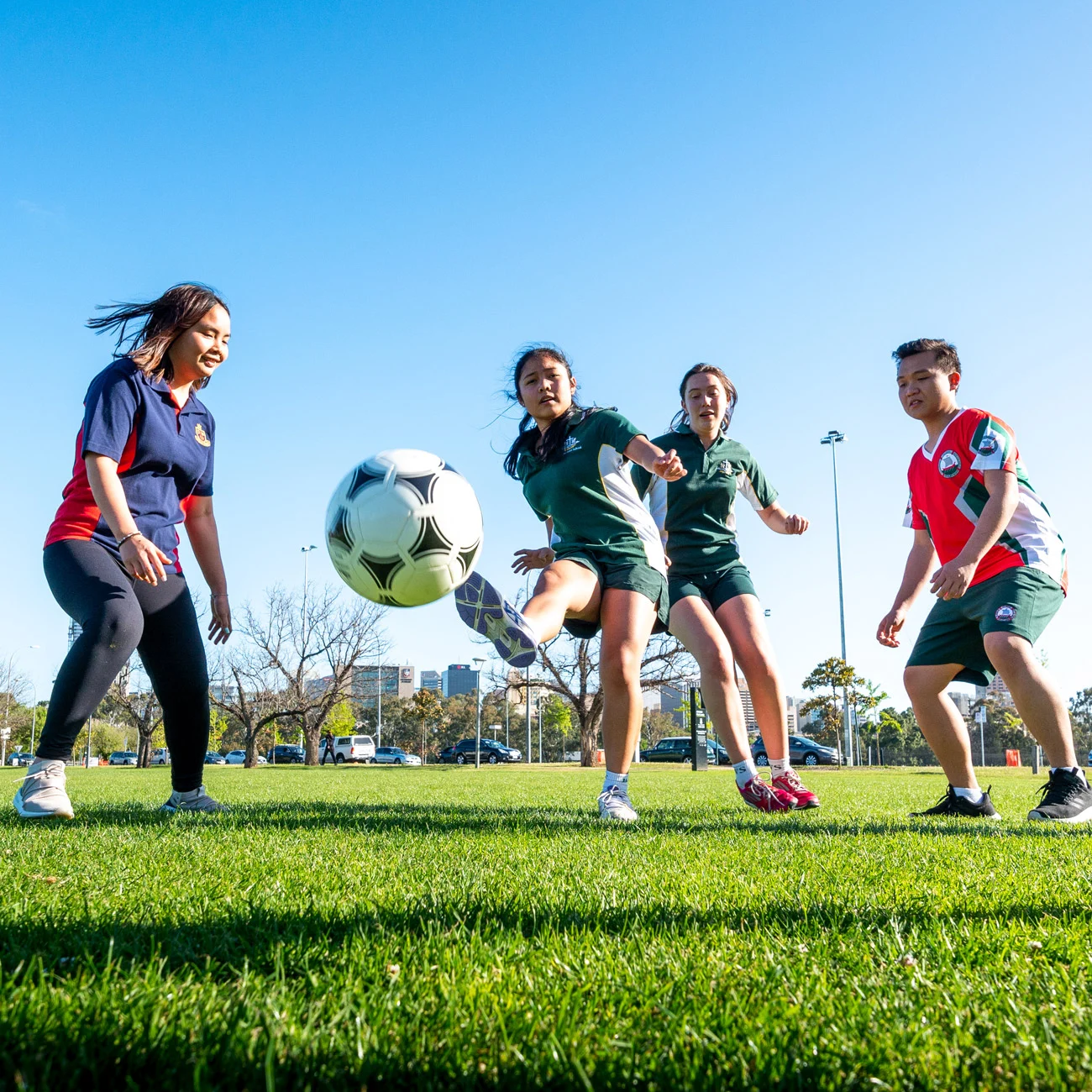 从幽默到现 从幽默到现